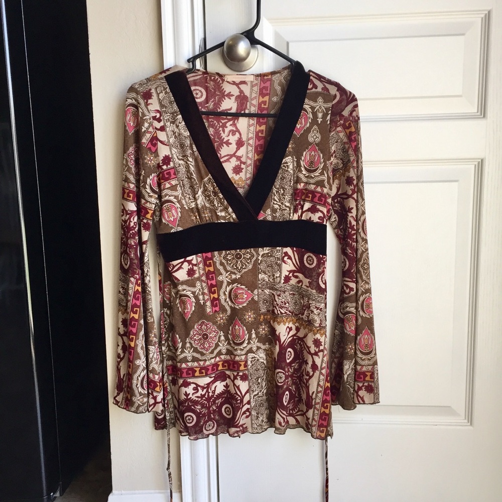 Patterned top